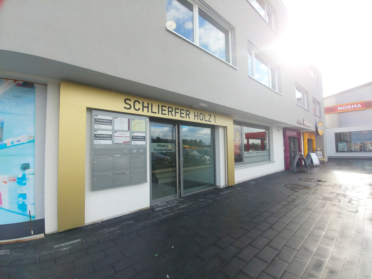 Haupteingang Gebäude